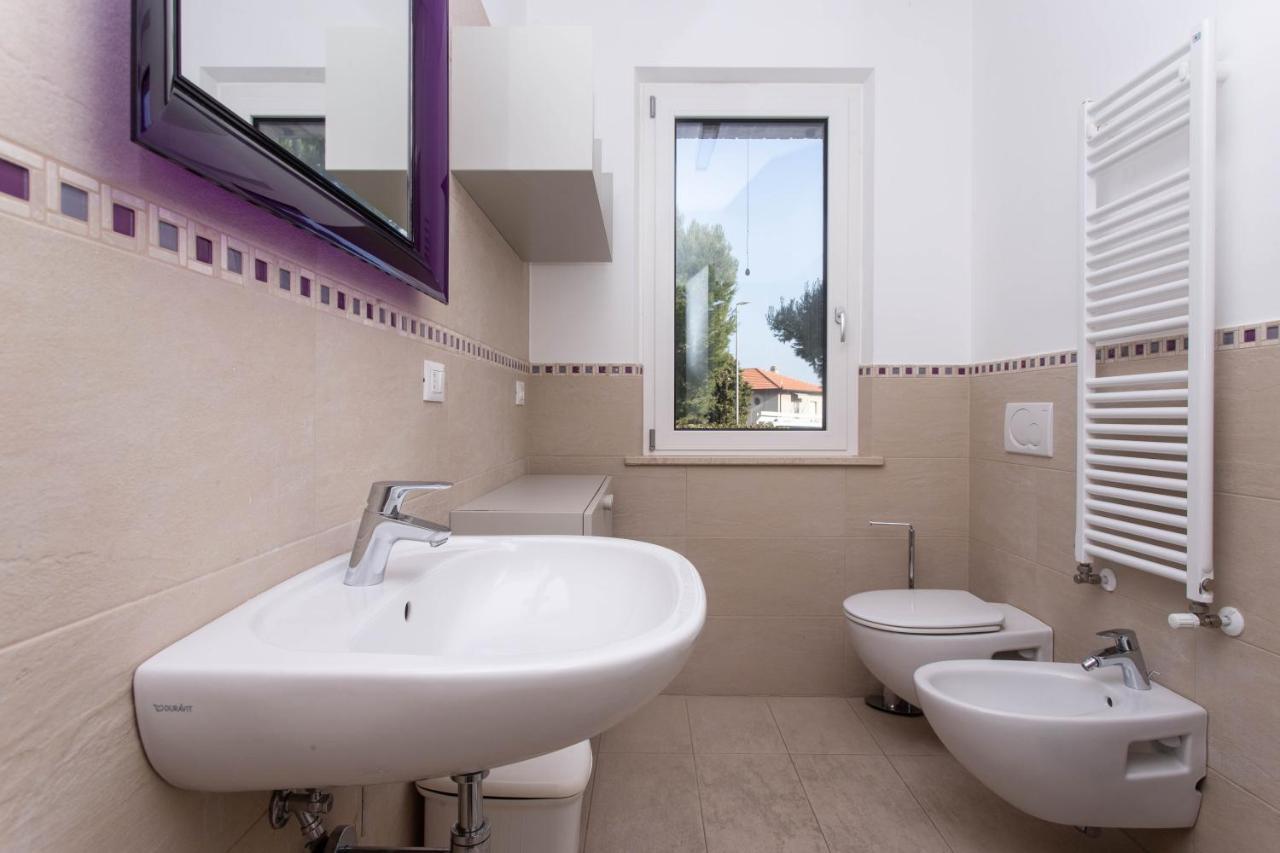 Апартаменты S018 - Sirolo, Nuovissimo Trilocale In Pietra Con Giardino Dx Экстерьер фото